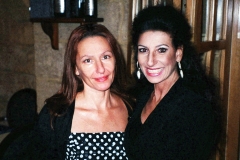 Lucia Aliberti with her beloved sister "Pinella"-Gala Concert-Teatro Manoel-Malta-Official Party of the Maltese Parliament and the Italian Embassy-Armani Fashion:http://www.luciaaliberti.it #luciaaliberti #pinellaaliberti #teatromanoel #malta #concert #italianembassy #malteseparliament #officialparty #armanifashion