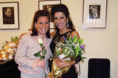 Lucia Aliberti with her best friend Bernadette Herzog⚘Special Gala Concert⚘Carnegie Hall⚘New York⚘Dressing Room⚘Krizia Fashion⚘:http://www.luciaaliberti.it #luciaaliberti #bernadetteherzog #carnegiehall #newyork #concert #dressingroom #kriziafashion