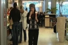 Photo taken from the TV-Lucia Aliberti-TV Portrait-DW Television-Hamburg-Ice Cream Shop-Favorite Place-Photo taken from the TV:http://www.luciaaliberti.it #luciaaliberti #tvportrait #dwtelevision #hamburg #interview #icecream