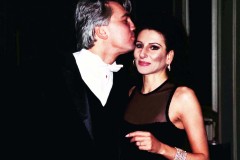 Aliphoto-Lucia Aliberti with the Russian baritone Dmitri Hvorostovsky-Gala Concert-Theater Basel-Basel-Dressing Room-TV Portrait:http://www.luciaaliberti.it #luciaaliberti #dmitrihvorostovsky #theaterbasel #basel #dressingroom #laperlafashion