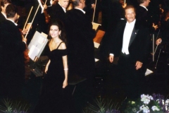 Kranichphoto-Lucia Aliberti with the legendary Spanish tenor Alfredo Kraus-Deutsche Oper Berlin-Berlin-Concert-On Stage :http://www.luciaaliberti.it #luciaaliberti #alfredokraus #deutscheoperberlin #berlin #concert #onstage #tvnews #tvportrait #laperlafashion