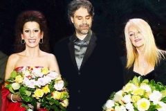 Lucia Aliberti with Andrea Bocelli and the British rock singer Bonnie Tyler⚘Guests Stars⚘TV Show⚘Photo taken from the Newspaper⚘Escada Fashion⚘:http://www.luciaaliberti.it #luciaaliberti #andreabocelli #bonnietyler #tvshow #tvportrait #escadafashion