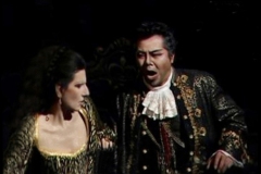 Lucia Aliberti with the baritone Senghyoun Ko⚘Seoul Opera House⚘Seoul⚘Opera⚘Lucia di Lammermoor⚘On Stage⚘Photo taken from the Video⚘TV Portrait⚘:http://www.luciaaliberti.it #luciaaliberti #senghyounko #seouloperahouse #seoul #luciadilammermoor #opera #onstage