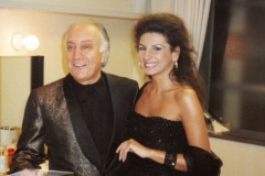 Aliphoto-Lucia Aliberti with the baritone Piero Cappuccilli-Concert-Tokyo-Japan Tour-Dressing Room-Makeup Session-TV Portrait:http://www.luciaaliberti.it #luciaaliberti #pierocappuccilli #tokyo #japantour #concert #tvnews #tvportrait #dressingroom #makeupsession #laperlafashion