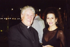 Copyright-Servizio Fotografico de L'O.R.-Lucia Aliberti with the conductor Father Pablo Colino-Sala Nervi-Vatican-Concert of Immaculate Conception-Rome-Wolford Fashion:http://www.luciaaliberti.it #luciaaliberti #pablocolino #salanervi #vatican #rome #immaculateconception #wolfordfashon