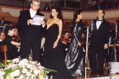 Photo Urs Brodbeck Bank Cial Basel-Lucia Aliberti with the Russian baritone Dmitri Hvorostovsky-the Greek mezzosoprano Agnes Baltsa-the American tenor Neil Shicoff-Special Gala Concert-Theater Basel-La Perla Fashion:http://www.luciaaliberti.it #luciaaliberti #dmitrihvorostovsky #fabioluisi #agnesbaltsa #neilshicoff #theaterbasel #basel #specialgalaconcert #italianoperagala #tvnews #tvportrait #laperlafashion