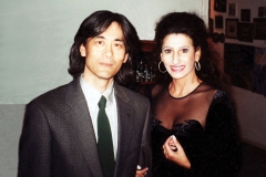 Aliphoto-Lucia Aliberti with the American conductor Kent Nagano-Tempodrom-Berlin-New Year's Concert-Gala Concert-Dressing Room:http://www.luciaaliberti.it #luciaaliberti #kentnagano #tempodrom #berlin #newyear'sconcert #concert #dressingroom #laperlafashion