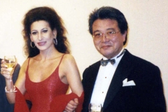 Aliphoto-Lucia Aliberti with the Japanese conductor Shunsaku Tsutsumi-Concert-Suntory Hall-Tokyo-Dressing Room:http://www.luciaaliberti.it #luciaaliberti #shunsakutsutsumi #suntoryhall #tokyo #concert #dressingroom