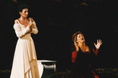 Aliphoto-Lucia Aliberti with the Hungarian mezzosoprano Ildiko Komlosi-Opera-Anna Bolena-Greek Theaters-Sicily Tour-On Stage:http://www.luciaaliberti.it #luciaaliberti #ildikokomlosi #opera #annabolena #greektheaters #sicilytour #onstage