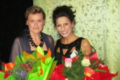 Aliphoto-Lucia Aliberti with the Bulgarian mezzosoprano Vesselina Kasarova-Concert-Congress Centre-Ashgabat-Turkmenistan-Back Stage-Krizia Fashion:http://www.luciaaliberti.it #luciaaliberti #vesselinakasarova #congresscentre #ashgabat #turkmenistan #concert #backstage #tvportrait #tvnews #kriziafashion