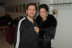 Aliphoto-Lucia Aliberti with the American tenor Neil Shicoff-Wiener Staatsoper-Vienna-Back Stage:http://www.luciaaliberti.it #luciaaliberti #neilschicoff #wienerstaatsoper #vienna #backstage #video