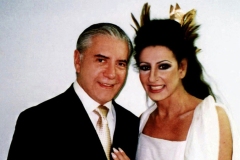 Aliphoto-Lucia Aliberti with the Peruvian tenor and Theater Director Ernesto Palacio-Gran Teatro National-Festival International Alejandro Granda-Lima-Opera-Norma-Dressing Room-Makeup Session:http://www.luciaaliberti.it #luciaaliberti #ernestopalacio #granteatronational #festivalalejandrogranda #lima #norma #opera #dressingroom #makeupsession
