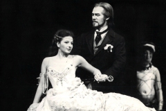 Kranichphoto-Lucia Aliberti with the American bass Samuel Ramey-Opera-Les Contes d'Offmann-Deutsche Oper-Berlin:http://www.luciaaliberti.it #luciaaliberti #samuelramey #deutscheoperberlin #berlin #opera #lescontesdoffman #onstage #tvnews #tvportrait