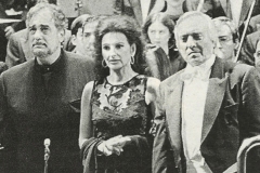 Lucia Aliberti with the Spanish tenors Placido Domingo and Giacomo Aragall-Teatro Real-Madrid-Gala Concert-Photo taken from the Newspaper:http://www.luciaaliberti.it #luciaaliberti #giacomoaragall #placidodomingo #teatroreal #madrid #galaconcert #onstage 