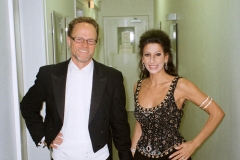 Lucia Aliberti with the German conductor Peter Kuhn⚘Teo Otto Theater⚘Remscheid⚘Special Gala Concert⚘Dressing Room⚘:http://www.luciaaliberti.it #luciaaliberti #peterkuhn #teoottotheater #remscheid #concert #dressingroom #escadafashion