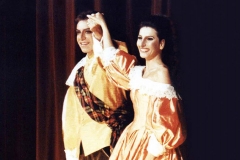 Lucia Aliberti with the Mexican tenor Francisco Araiza⚘Deutsche Oper Berlin⚘Berlin⚘Opera"Lucia di Larmermoor"⚘On Stage⚘:http://www.luciaaliberti.it #luciaaliberti #franciscoaraiza #deutscheoperberlin #berlin #luciadilammermoor #opera #onstage #tvportrait