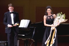 Photo Bing Dai-Lucia Aliberti with the Pianist Geoffrey Duce-Concert-Carnegie Hall-New York-On Stage-Krizia Fashion:http://www.luciaaliberti.it #luciaaliberti #geoffreyduce #carnegiehall #newyork #onstage #tvnews #tvportrait #kriziafashion 