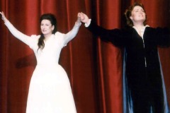 Photo Lelli e Masotti-Lucia Aliberti with the American mezzosoprano Dolores Ziegler-Teatro alla Scala-Milan-Opera-I Capuleti e I Montecchi-On StageTV Portrait:http://www.luciaaliberti.it #luciaaliberti #doloresziegler #teatroallascala #milan #icapuletieimontecchi #opera #onstage #tvnews #tvportrait