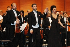 Photo Michele Pinna-Lucia Aliberti with the conductor Jader Bignamini and the first violin Luca Santaniello-Concert-Orchestra Sinfonica di Milano Giuseppe Verdi-Ventennale Orchestra-Auditorium-Milan-On Stage-Escada Fashion:http://www.luciaaliberti.it #luciaaliberti #jaderbignamini #lucasantaniello #auditorium #milan #orchestrasinfonicadimilanogiuseppeverdi #concert #ventennale #onstage #escadafashion