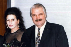 Photo Press Office-Beethovenhalle-Bonn-Lucia Aliberti with Lucia Aliberti with the violinist Laurentius Bonitz-Artistic Director of Bonitz Music Network Bmn Audiophil -Beethovenhalle-Bonn-Concert-Dressing Room:http://www.luciaaliberti.it #luciaaliberti #romankofman #beethovenhalle #bonn #concert #dressingroom #tvnews #laperlafashion