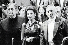 Lucia Aliberti with the Spanish tenors Placido Domingo and Giacomo Aragall-Teatro Real-Madrid-Gala Concert-Photo taken from the Newspaper:http://www.luciaaliberti.it #luciaaliberti #giacomoaragall #placidodomingo #teatroreal #madrid #galaconcert #onstage