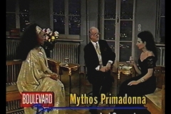 Photo taken from the TV Show-Lucia Aliberti with the American soprano Gessye Norman and the German moderator and TV Producer  Alfred Biolek-TV Show-Mythos Primadonna-Drei Opernstars-Boulevard Bio-Kohl-TV Show-Photo taken from the TV:http://www.luciaaliberti.it #luciaaliberti #gessyenorman #alfredbiolek #mythosprimadonna #dreiopernstars #tvshow #boulevardbio #koln #laperlafashion