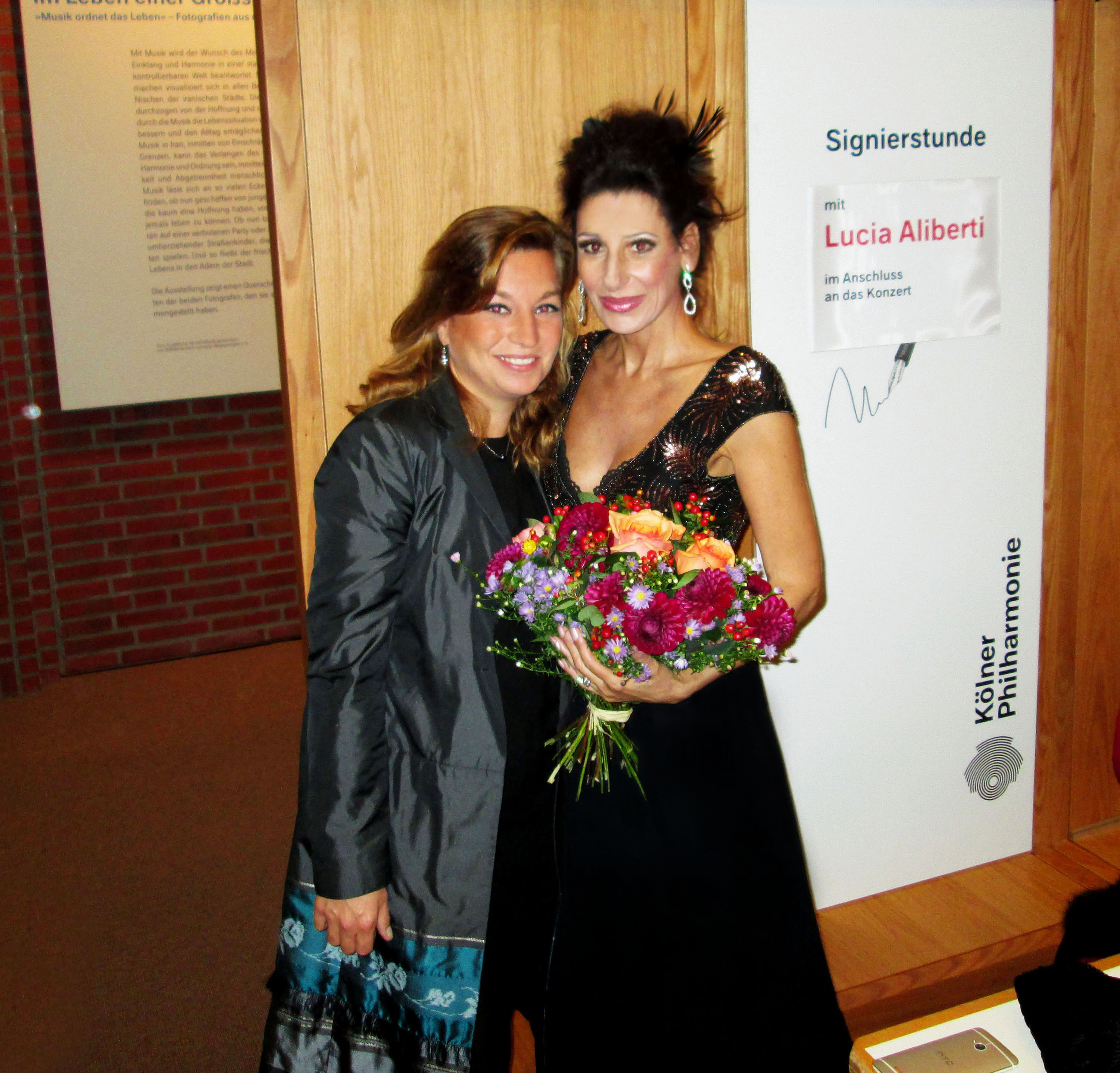 Lucia Aliberti with her best friend Bernadette Herzog⚘Concert⚘Kolner Philharmonie⚘Koln⚘Autograph Session⚘Escada Fashion⚘:http://www.luciaaliberti.it #luciaaliberti #bernadetteherzog #kolnerphilharmonie #koln #concert #autographsession #escadafashion