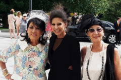 Lucia Aliberti with the Senior Executive Vice President of Sixt International Regine Sixt and Doris Papst⚘Guests⚘Special Event⚘Salzburg⚘Special Concert⚘Photo taken from the Video⚘Armani Fashion⚘:http://www.luciaaliberti.it #luciaaliberti #reginasixt #dorispapst #salzburg #specialevent #video #armanifashion