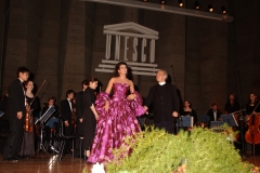 Photo Unesco Paris-Lucia Aliberti with the conductor Lawrence Foster-Special Charity Gala Concert-In Honor of Prince Charles of England-Théâtre des Nations-Paris-Purcell School Orchestra-Unesco-Photo taken from the Magazine-Escada Fashion:http://www.luciaaliberti.it #luciaaliberti #lawrencefoster #théâtredesnations #paris #princecharlesofengland #galaconcert #purcellschoolorchestra #inhonorofprincecharlesofengland #unesco #escadafashion