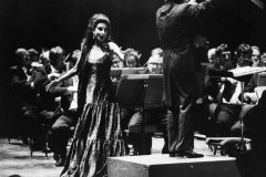 Kranichphoto-Lucia Aliberti with the conductor Garcia Navarro-Deutsche Oper Berlin-Gala Concert-Berlin-On Stage:http://www.luciaaliberti.it #luciaaliberti #deutscheoperberlin #berlin #onstage #concert