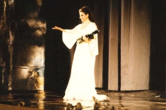 Photo Julian-Lucia Aliberti-Lucia di Lammermoor-Bilbao Opera House ABAO-Opera-On Stage:http://www.luciaaliberti.it #luciaaliberti #bilbaooperahouse#abao #bilbao #luciaddilammermoor #onstage