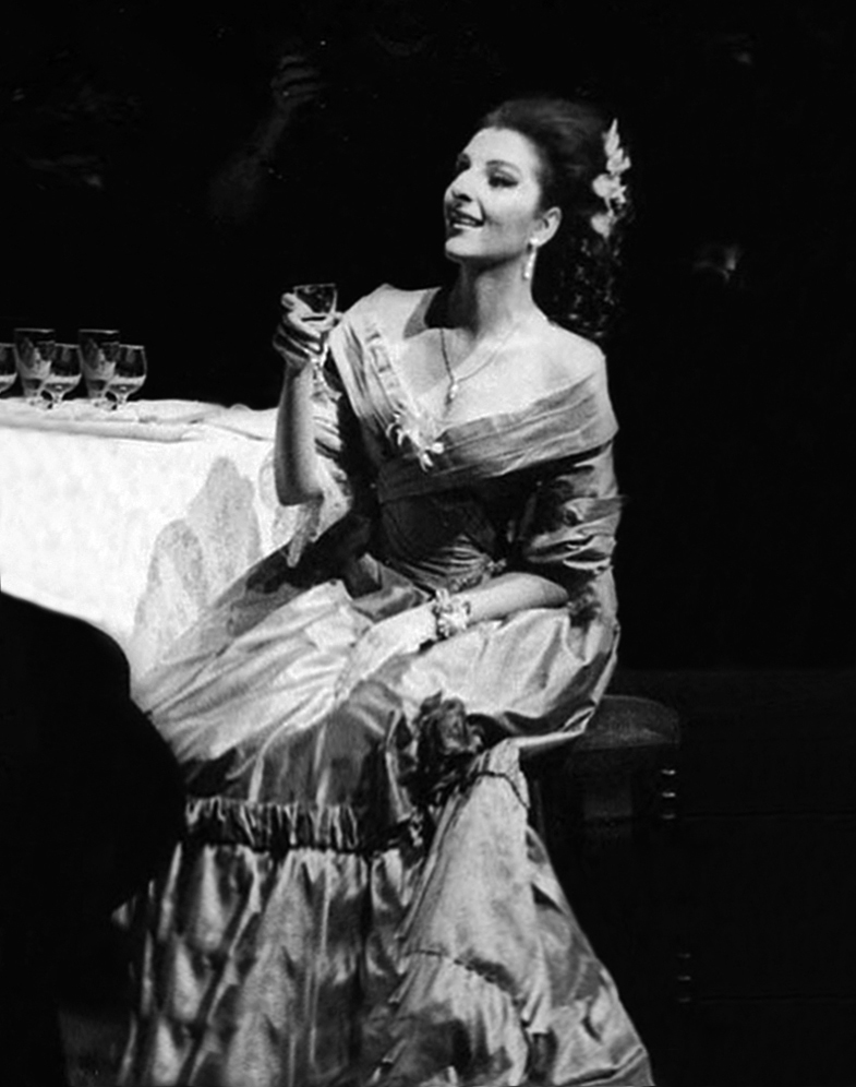 Lucia Aliberti⚘Deutsche Oper Berlin⚘Berlin⚘Opera⚘"La Traviata"⚘On Stage⚘:http://www.luciaaliberti.it #luciaaliberti #deutscheoperberlin #berlin #latraviata #opera #onstage