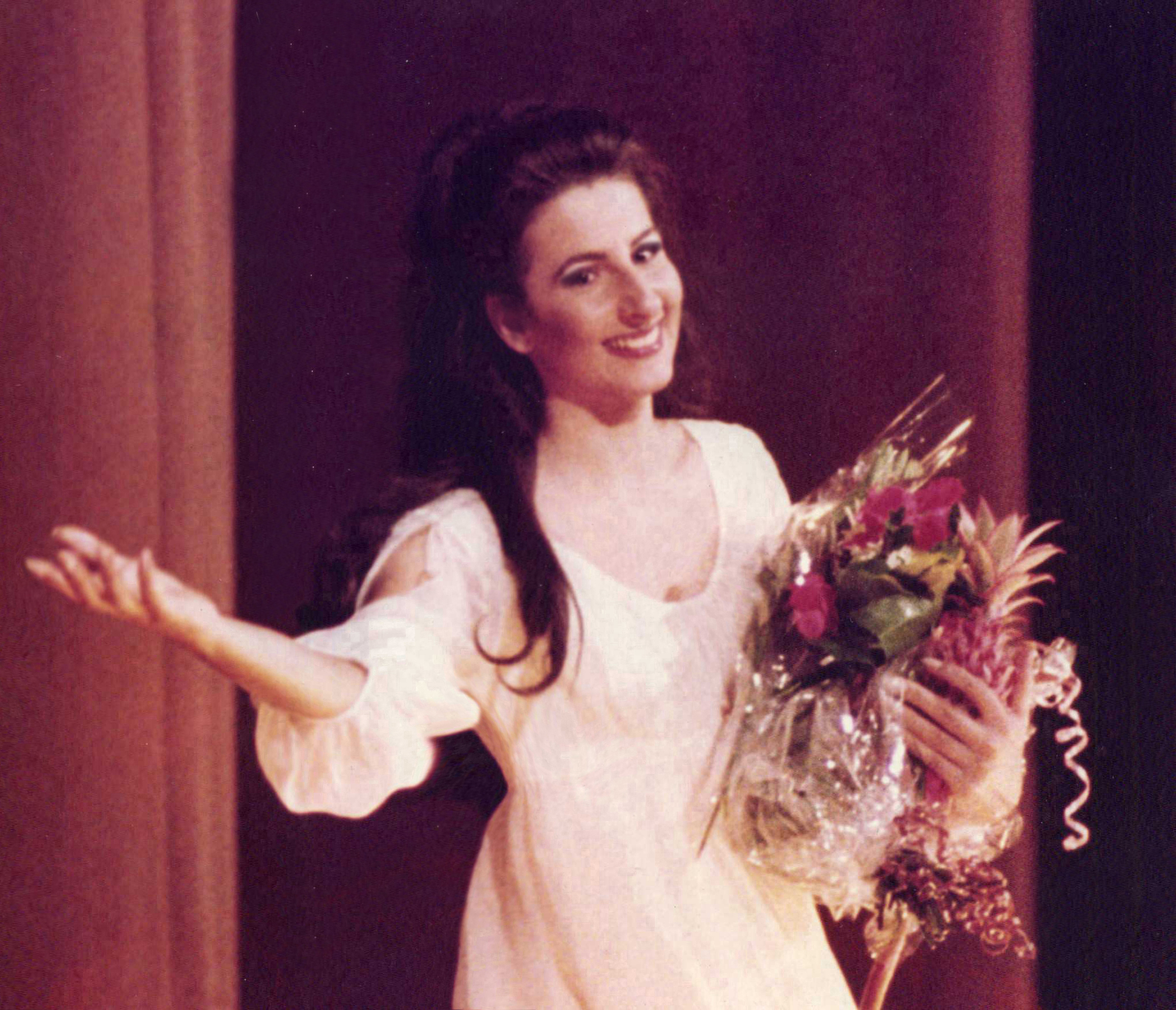 Lucia Aliberti⚘Opera⚘"Lucia di Lammermoor"⚘Deutsche Oper Berlin⚘Berlin⚘On Stage⚘:http://www.luciaaliberti.it #luciaaliberti #deutscheoperberlin #berlin #luciadilammermoor #opera #onstage