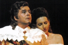 Lucia Aliberti with the tenor Alberto Cupido⚘Opera"Lucia di Larmermoor"⚘Deutsche Oper Berlin⚘Berlin⚘On Stage⚘Photo taken from the TV News⚘TV Portrait⚘Video⚘:http://www.luciaaliberti.it #luciaaliberti #albertocupido #deutscheoperberlin #berlin #luciadilammermoor #opera #onstage #tvnews #tvportrait #video