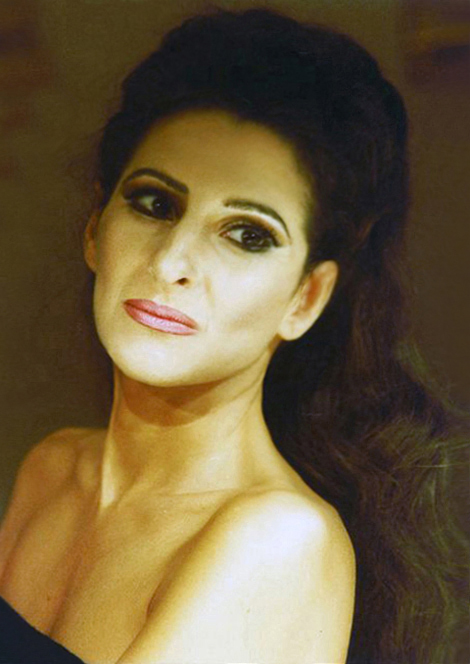 Lucia Aliberti⚘Photo Shooting⚘Portrait Series⚘Makeup Session⚘La Perla Fashion⚘:http://www.luciaaliberti.it #luciaaliberti #photoshooting #portraitseries  #makeupsession #laperlafashion