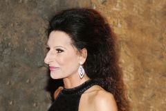 Lucia Aliberti⚘Portrait Series⚘Dressing Room⚘Makeup Session⚘Greek Theatre⚘Taormina⚘Krizia Fashion⚘:http://www.luciaaliberti.it #luciaaliberti #concert #greektheatre #taormina #portraitseries #makeupsession #kriziafashion