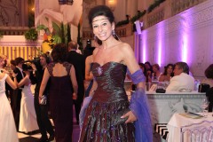 Photo Herbert P.Oczeret-Lucia Aliberti-Guest Star-Gala Concert-Fete Imperiale-Ball in der Spanischen Hofreitschule-Vienna-Portrait Series-Photo taken from the TV-Escada Fashion:http://www.luciaaliberti.it #luciaaliberti #feteimperiale #ball #spanischenhofreitschule #vienna #escadafashion #gueststar