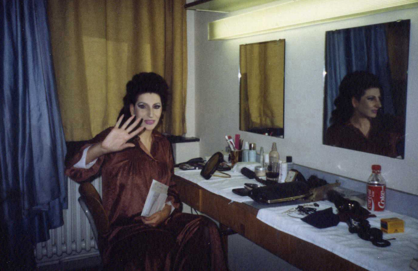 Lucia Aliberti⚘Deutsche Oper Berlin⚘Berlin⚘Dressing Room⚘Makeup Session⚘Opera⚘"Lucia di Lammermoor"⚘:http://www.luciaaliberti.it #luciaaliberti #deutscheoperberlin #berlin #opera #luciadilammermoor #dressingroom #makeupsession