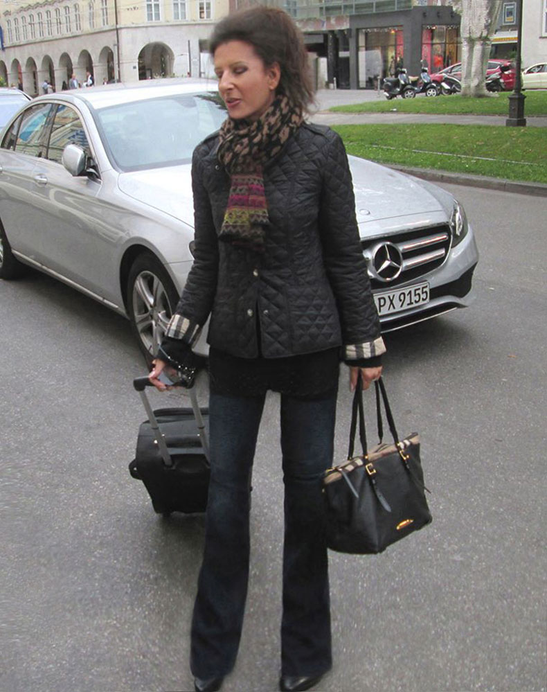Lucia Aliberti⚘Traveling⚘With hers Beloved Trolley⚘Hotel Bayerischer Hof⚘Munich⚘Concerts⚘German Tour⚘Taxi⚘:http://www.luciaaliberti.it #luciaaliberti #hotelbayerischerhof #munich #concerts #germantour #traveling #trolley #taxi