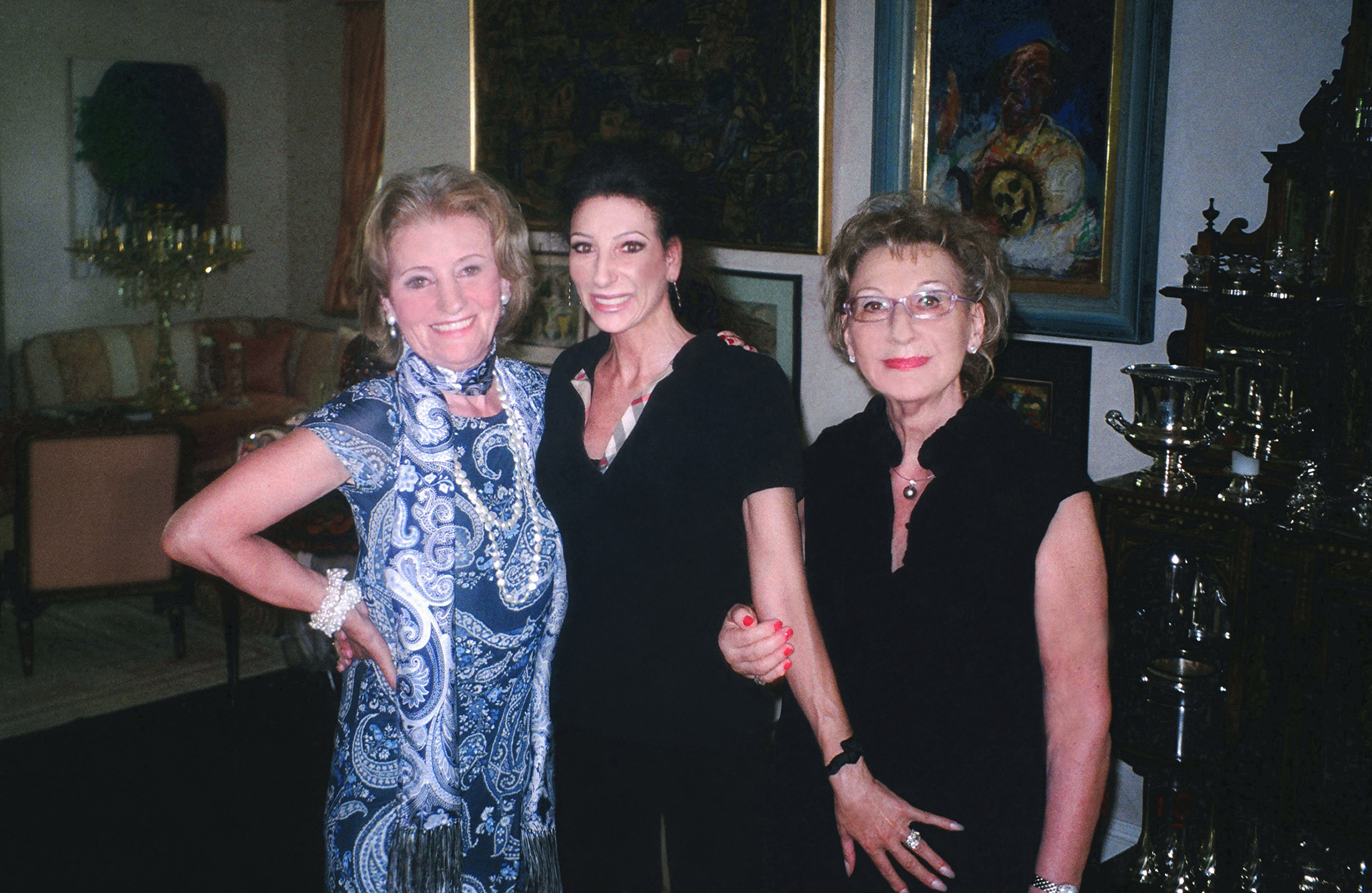 Lucia Aliberti with the Austrian businesswoman Elisabeth Guertler and Doris Papst⚘Great Friends⚘Vienna⚘Privat Party⚘:http://www.luciaaliberti.it #luciaaliberti #elisabethguertler #dorispapst #vienna #party #friends