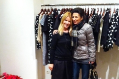 Aliphoto-Lucia Aliberti with her friend Giulietta Haf-Munich-Shopping:http://www.luciaaliberti.it #luciaaliberti #giuliettahaf #munich #shopping