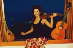Lucia Aliberti⚘Plays the Amati violin of her Grandfather “Enrico"⚘Villa Bellini⚘Savoca⚘Sicily⚘Photo Shooting⚘Photo taken from the Newspaper⚘:http://www.luciaaliberti.it #luciaaliberti #villabellini #savoca #photoshooting #violin