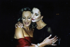 Lucia Aliberti with Countess Carola Pichon-Kalau von Hofe⚘Best Friend⚘Gala Concert⚘Laeiszhalle⚘Hamburg⚘Concert Hall⚘Dressing Room⚘La Perla Fashion⚘:http://www.luciaaliberti.it #luciaaliberti #carolapichonkalauvonhofe #laeiszhalle #hamburg #concert #laperlafashion