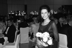 Photo Robert Telsnig-Lucia Aliberti-AIDS Gala-Charity Concert-Villach-Austria-Autographs Session-Portrait Series :http://www.luciaaliberti.it #luciaaliberti #aidsgala #villach #concert #party #portraitseries #autographsession #laperlafashion