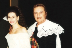 Kranichphoto-Lucia Aliberti with the legendary Spanish tenor Alfredo Kraus-Lucia di Larmermoor-Opera-Deutsche Oper Berlin-Back Stage:http://www.luciaaliberti.it #luciaaliberti #deutscheoperberlin #berlin #luciadilammermoor #opera #onstage #tvnews #tvportrait