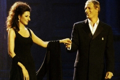Lucia Aliberti with the American singer and songwriter Michael Bolton⚘Special Gala Concert⚘Teatro Bellini⚘Catania⚘Sony Music⚘"My Secret Passion"⚘Live Video and TV Recording ⚘On Stage⚘Photo taken from the TV⚘TV Portrait⚘:http://www.luciaaliberti.it #luciaaliberti #michaelbolton #teatrobellini #catania #sonymisic #mysecretpassion #galaconcert #livevideorecording #livetvrecording #onstage #tvportrait