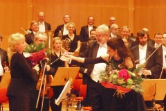 Lucia Aliberti with the conductor Frantisek Drs⚘Gala Concert⚘Prag⚘On Stage⚘:http://www.luciaaliberti.it #luciaaliberti #frantisekdrs #prag #concert #onstage