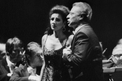 Lucia Aliberti with the legendary Spanish tenor Alfredo Kraus⚘Deutsche Oper Berlin⚘Berlin⚘Concert⚘On Stage⚘Photo taken from the TV News⚘TV Portrait⚘:http://www.luciaaliberti.it #luciaaliberti #alfredokraus #deutscheoperberlin #berlin  #concert #onstage #tvnews #tvportrait