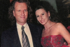 Photo BUNTE Magazine-Lucia Aliberti with the Dutch violinist and conductor Andre Rieu-TV Show-Escada Fashion-Photo taken from the Bunte Magazine:http://www.luciaaliberti.it #luciaaliberti #andrerieu #tvshow #tvnews #tvportrait #magazine #escadafashion